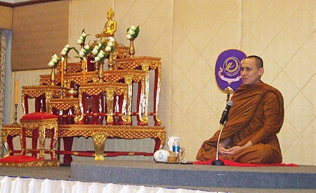 Abbot Phra Cholyamunee from Wat Uthukepsimaram urges evacuees and those concerned by the flooding to remain calm and not lament the losses of material possessions.